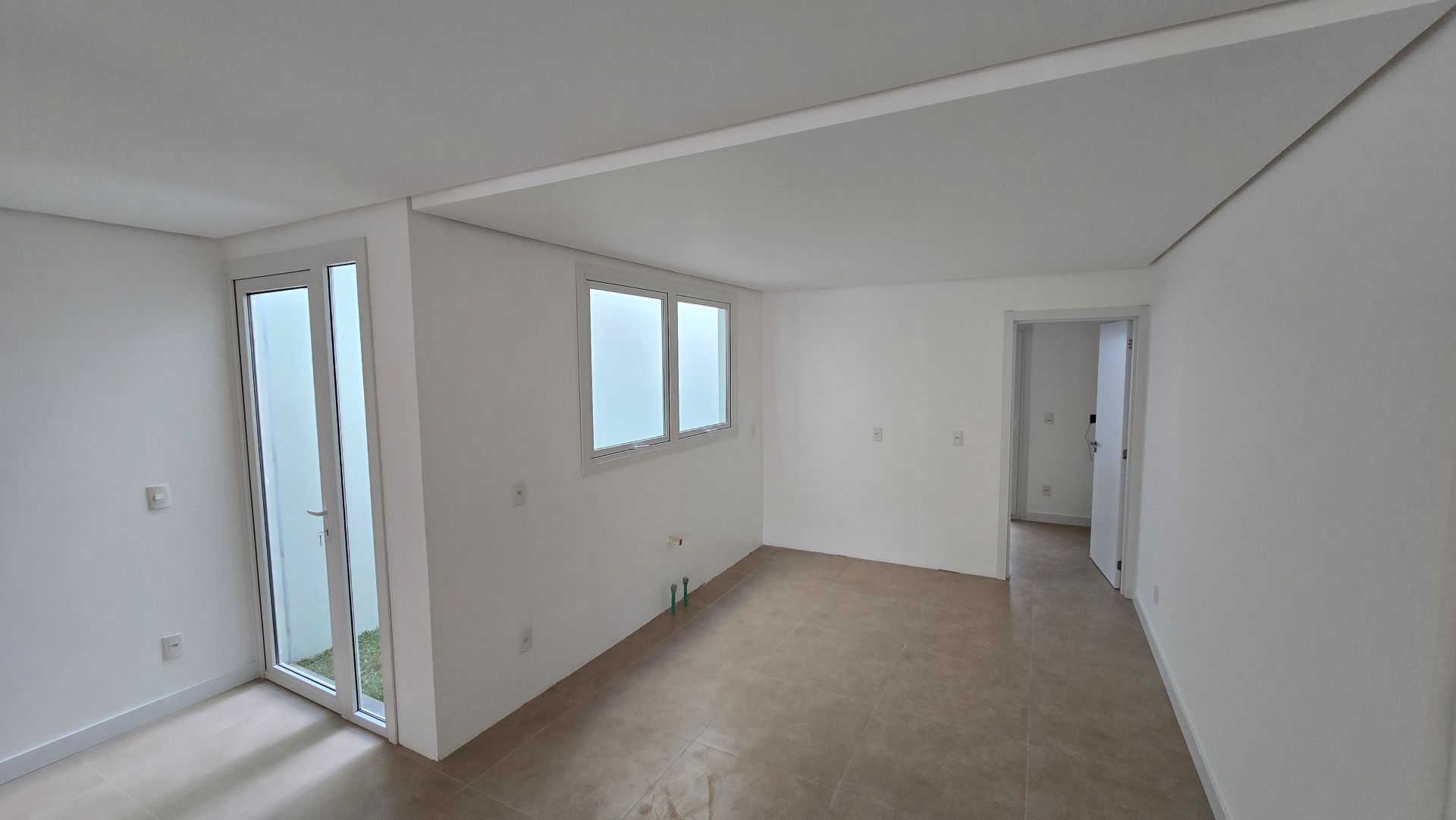 Sala com saída para o pátio